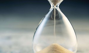 Sand-filled hourglass